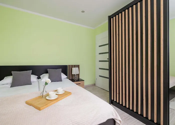 Blue And Family In With Two Bedrooms And Balcony By Renters * カトヴィツェ