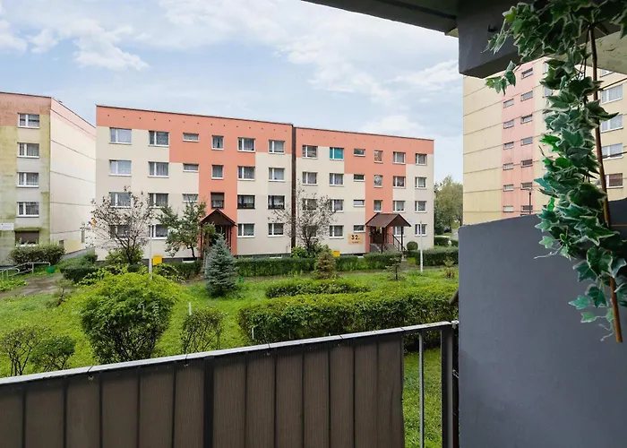 Blue And Family In With Two Bedrooms And Balcony By Renters アパート カトヴィツェ